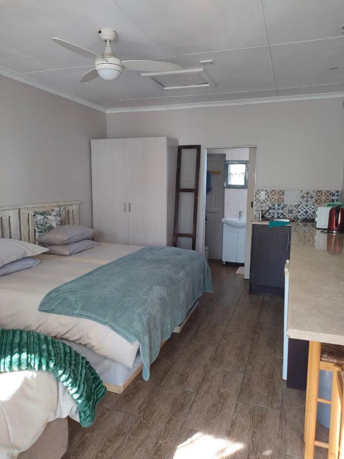 Cove View B&B Іст-Лондон Екстер'єр фото